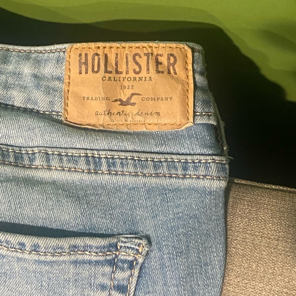 Hollister Jeans - Picture 3 of 7